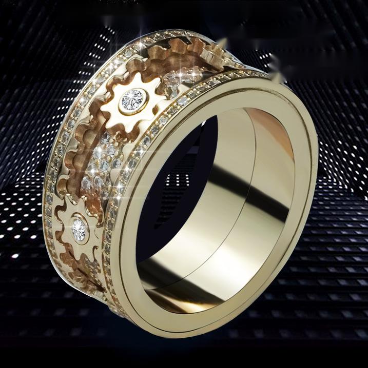 "Dazzle in style with our inlaid stone ring featuring gypsophila diamonds and a trendy rotating gear." image 4