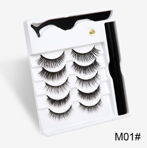 False Eyelashes With Magnets In Fashion
