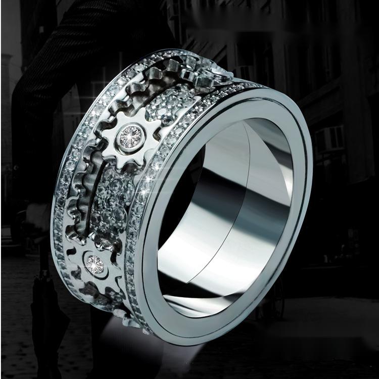 "Dazzle in style with our inlaid stone ring featuring gypsophila diamonds and a trendy rotating gear." image 7