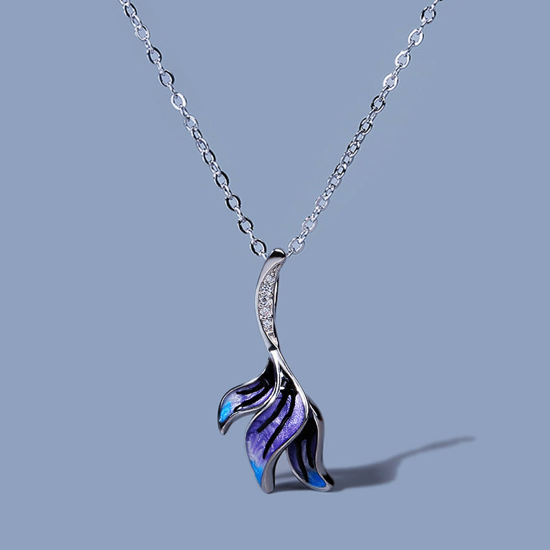 Beautiful Flower Shape Plant Necklace