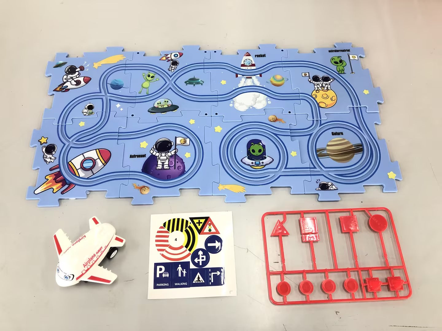 "Endless fun: Puzzle Track Cars for imaginative play. Build, race, and explore creativity effortlessly!"