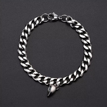 Europe And America Cool Style Love Bracelet Made Of An Old Pair Of Magnetite Lovers' Handwear