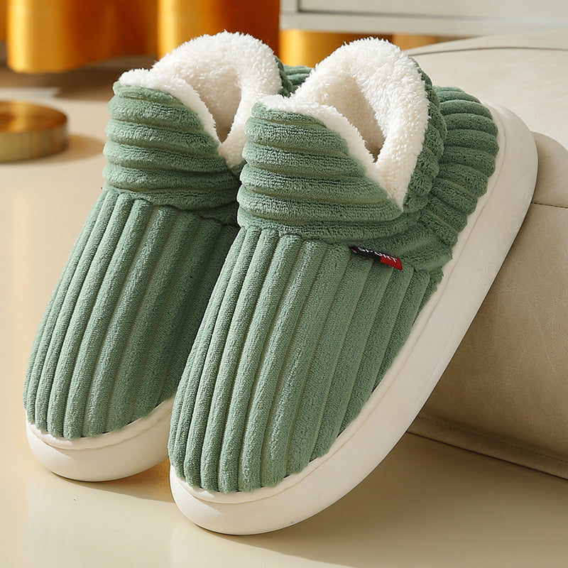 Stay stylishly warm with our fleece-lined platform cotton shoes—full heel wrap for comfort and trend.