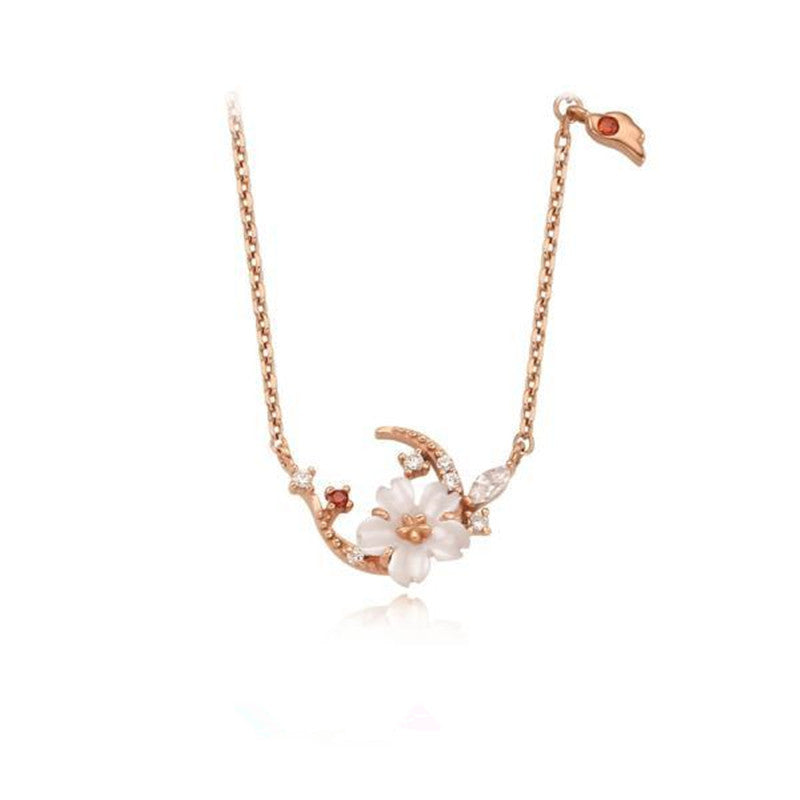 Moon Diamond Flower Necklace