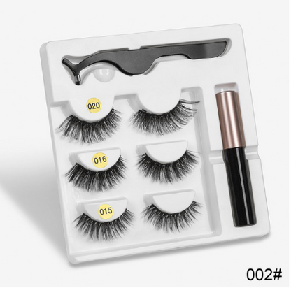 False Eyelashes With Magnets In Fashion