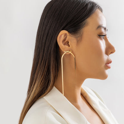 2023 Snake Bone Chain Retro Studs Exaggerated Bow Tassel Earrings