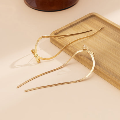 2023 Snake Bone Chain Retro Studs Exaggerated Bow Tassel Earrings